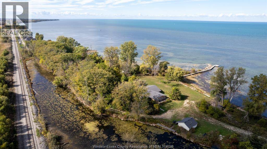 Lakeshore, ON N0P2L0,16660 COUTURE BEACH