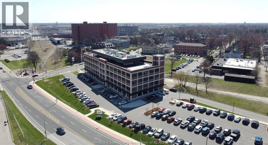 Windsor, ON N8Y2L3,325 DEVONSHIRE #320