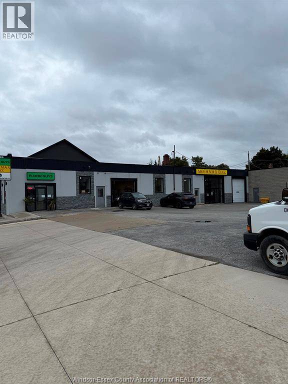 Windsor, ON N8Y2N6,1005 WALKER RD #B