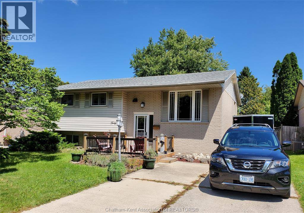 Chatham, ON N7L4M3,40 Thornhill CRESCENT