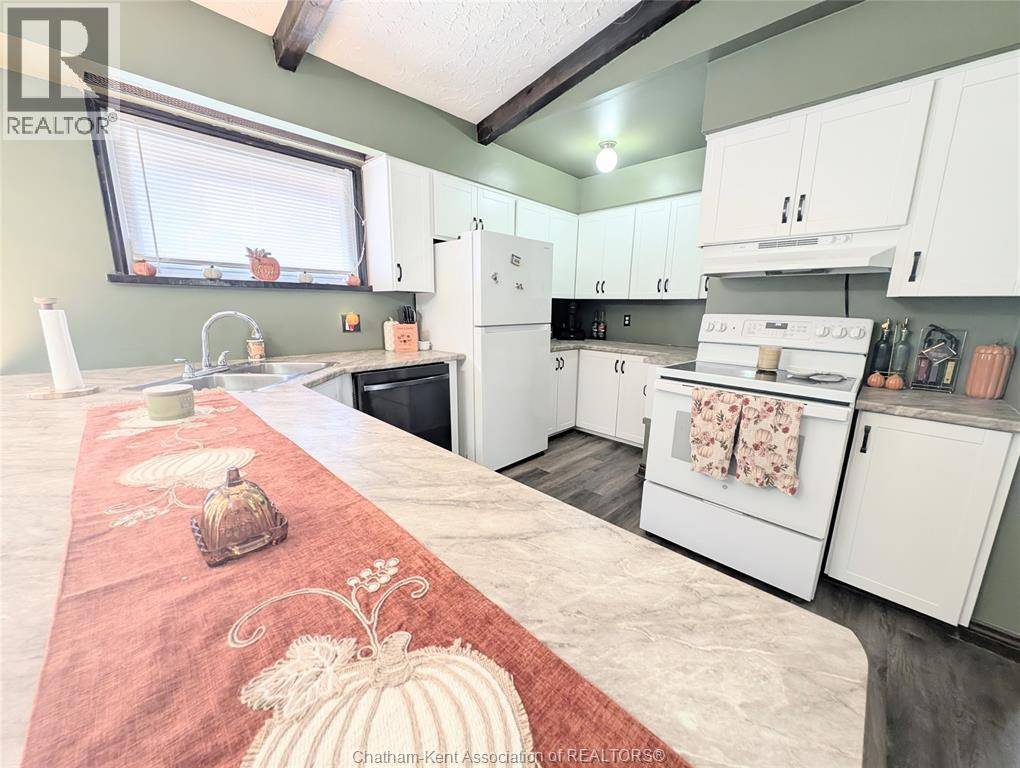 Chatham, ON N7L3T5,112 Churchill STREET