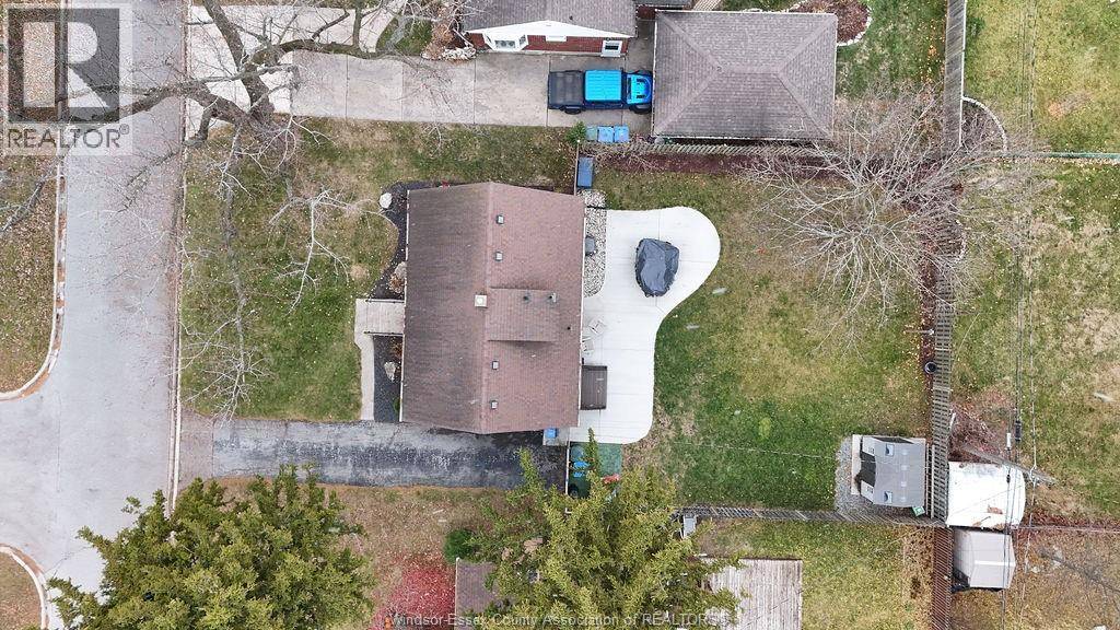 Windsor, ON N9E2H5,3095 ACADEMY DRIVE