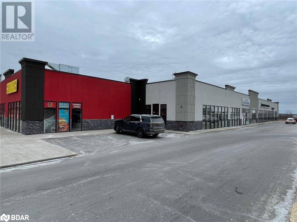 Barrie, ON L4M4Z9,535 BAYFIELD ST #18