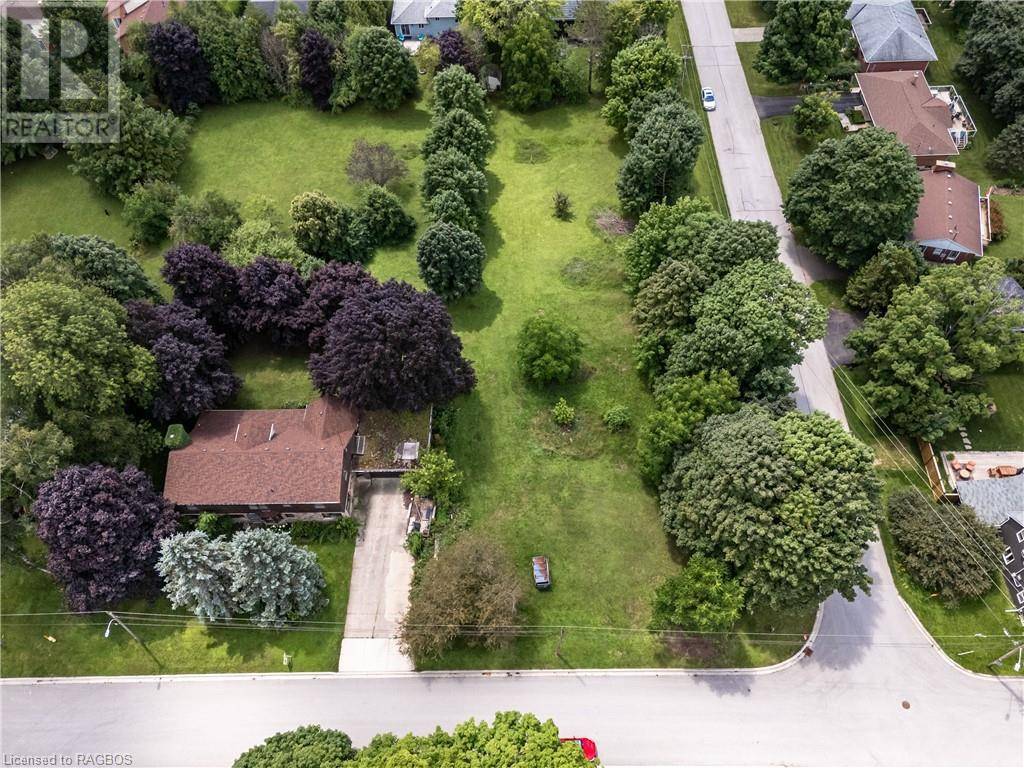 Markdale, ON N0H1H0,PART LOT 102 PART 6 VICTORIA Avenue