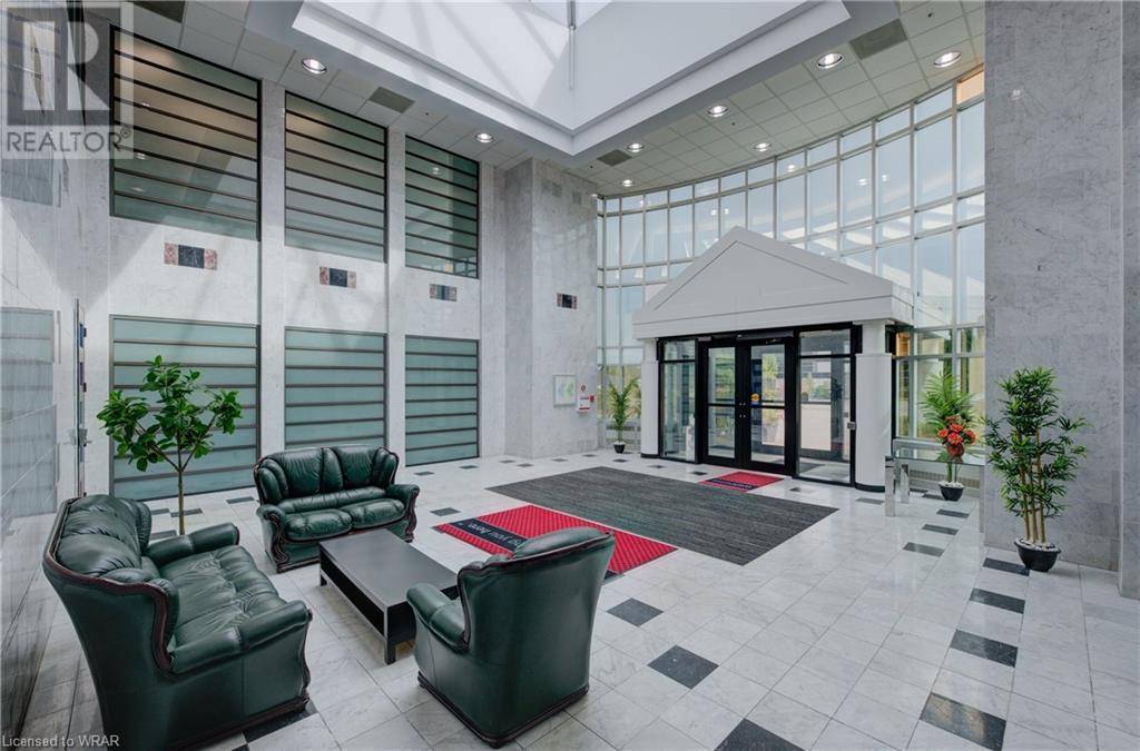 Kitchener, ON N2K3S3,575 RIVERBEND DR #1A
