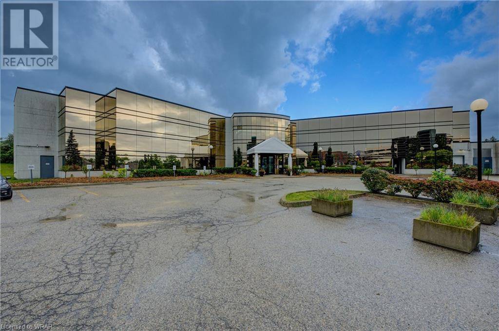 Kitchener, ON N2K3S3,575 RIVERBEND DR #1C