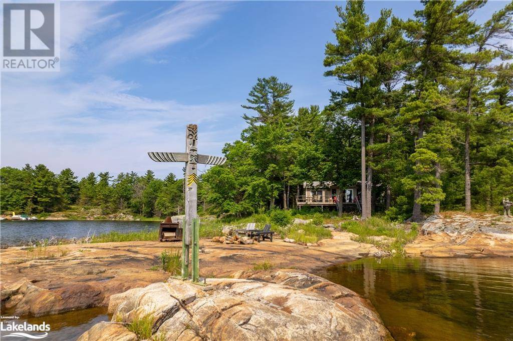 Honey Harbour, ON P0E1E0,8034 BONE ISLAND 1810 GEORGIAN BAY S