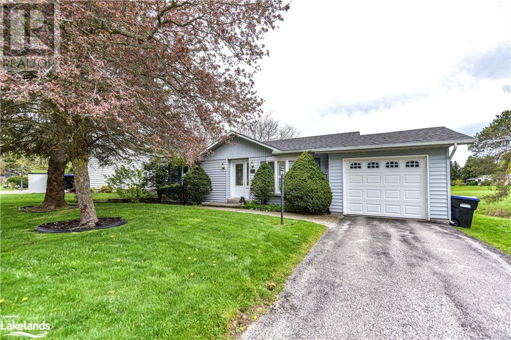 New Tecumseth, ON L0G1W0,56 TECUMSETH PINES Drive