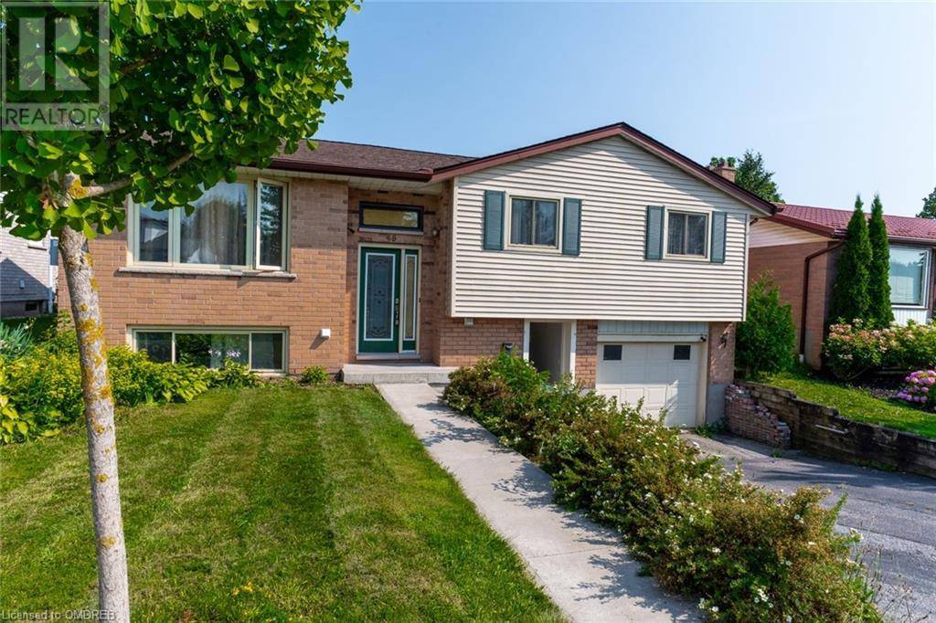 Guelph, ON N1K1L2,48 ROCHELLE Drive