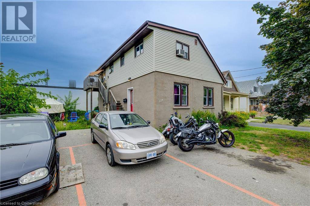 Kitchener, ON N2H4X1,324 MAPLE Avenue