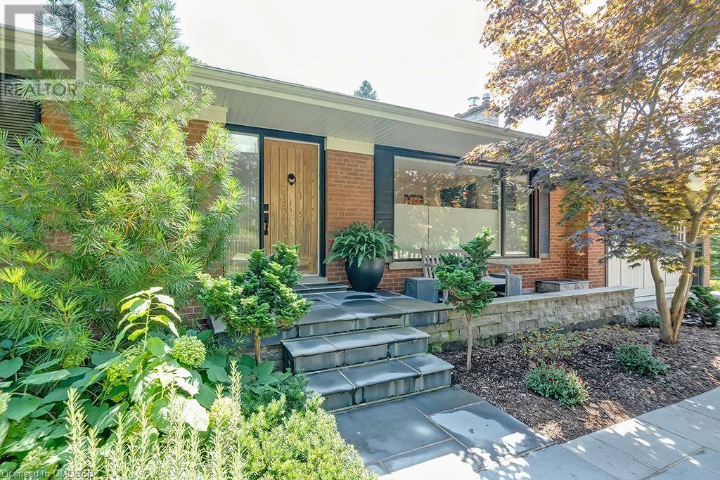 Oakville, ON L6J2A4,1250 BRAESIDE Drive