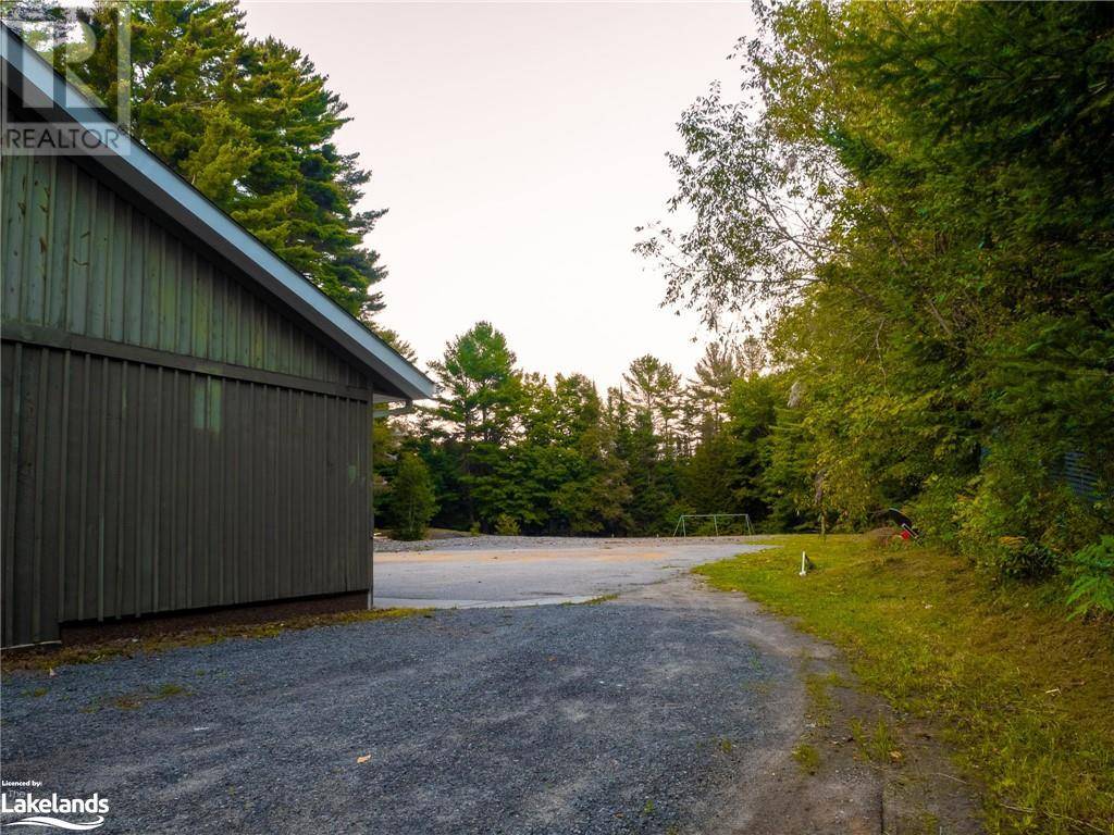 Utterson, ON P0B1M0,2483 OLD MUSKOKA Road