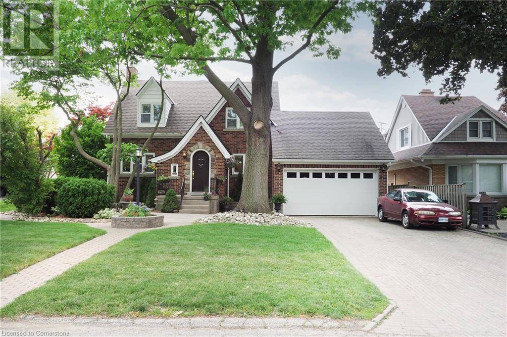 Kitchener, ON N2G3B4,718 ROCKWAY Drive