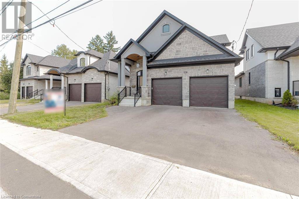 Brantford, ON N3T1V1,236 MOUNT PLEASANT Street