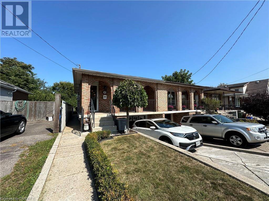 Hamilton, ON L8L3W8,223 PICTON Street E Unit# 1