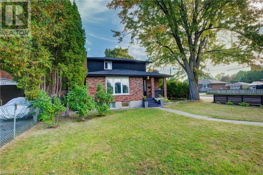 Guelph, ON N1E4Y8,251 METCALFE Street