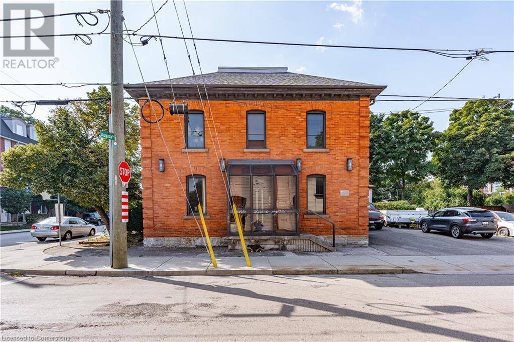 Hamilton, ON L8N2J4,126 CATHARINE Street S