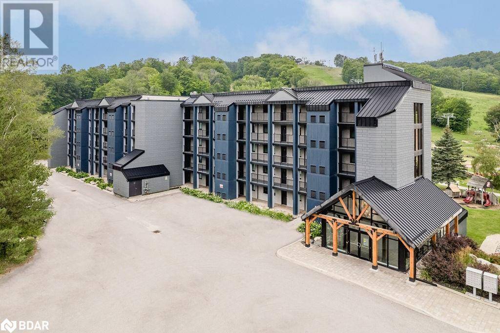 Oro-medonte, ON L4M4Y8,80 HORSESHOE Boulevard Unit# 307