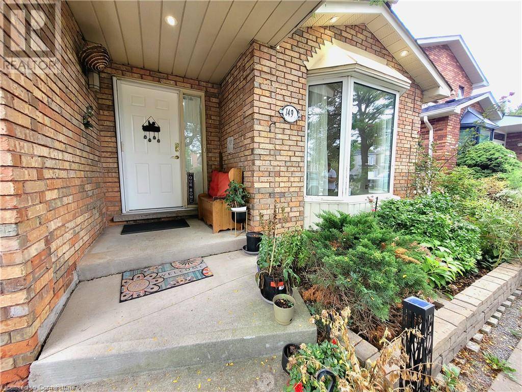 Oakville, ON L6J6S9,1491 PRINCE JOHN Circle Unit# Upper 1