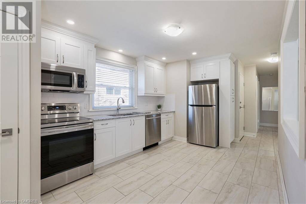 Hamilton, ON L8T2N1,128 WINCHESTER Boulevard Unit# Upper