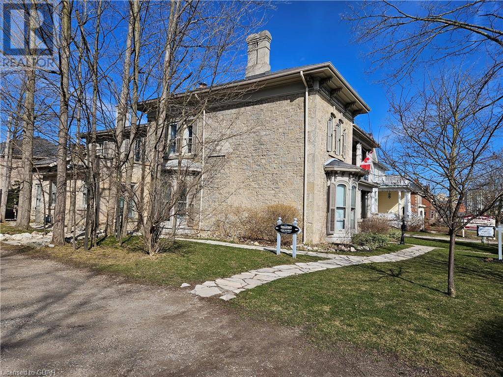 Guelph, ON N1H3V4,221 WOOLWICH Street