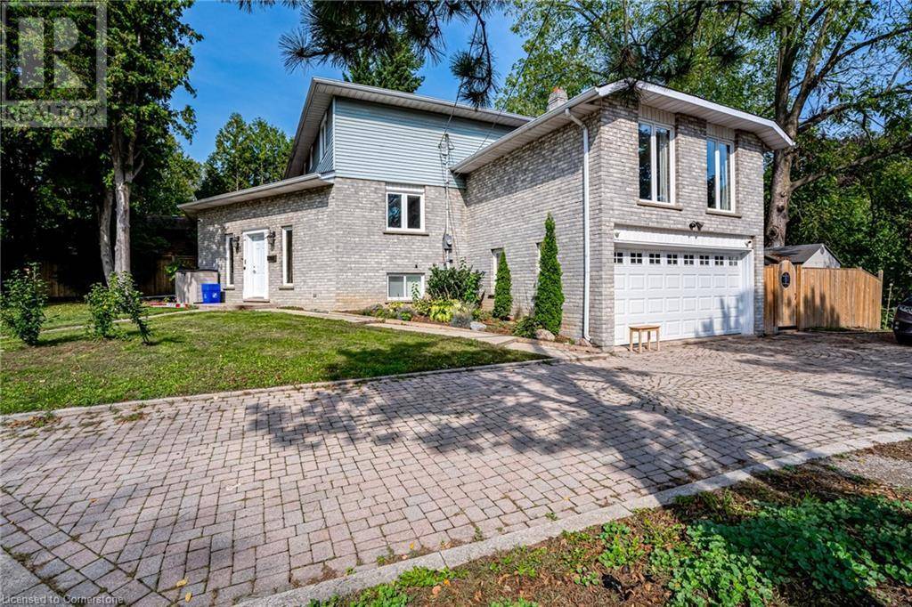 Dundas, ON L9H4B5,82 OSLER Drive