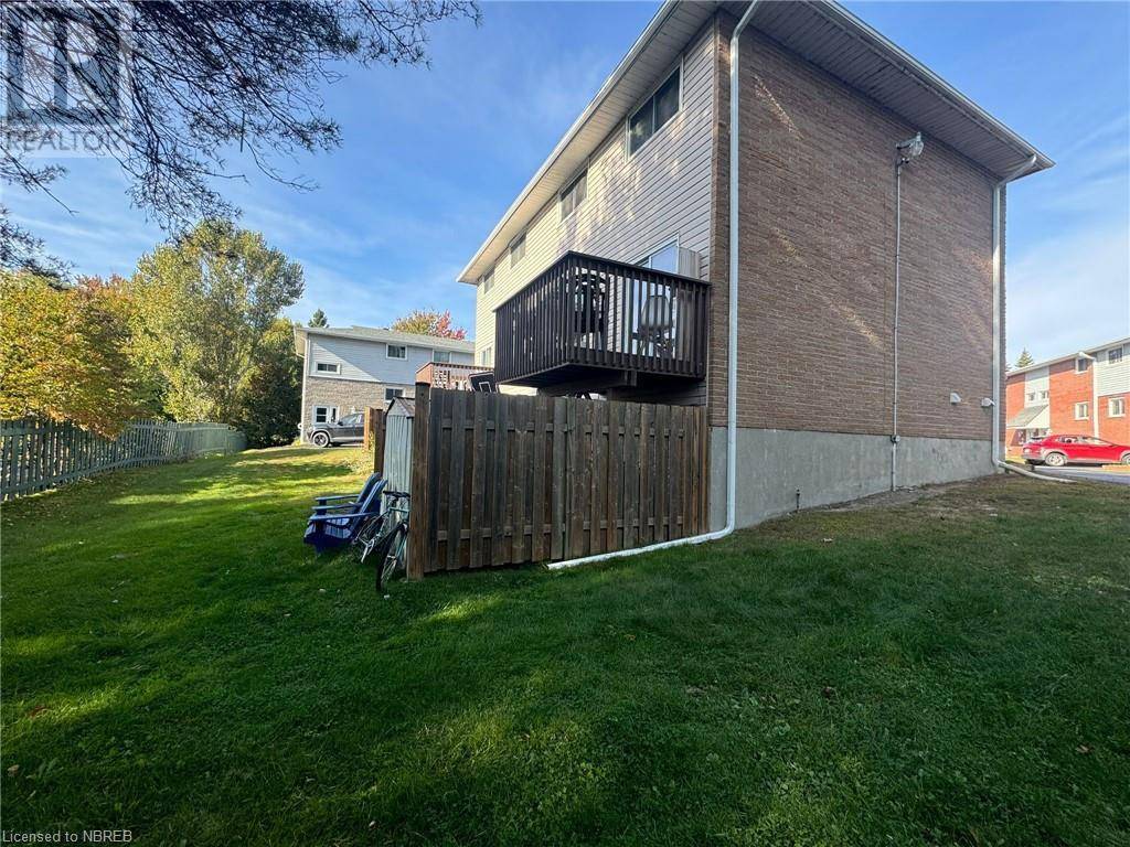 North Bay, ON P1A2H1,893 LAKESHORE Drive Unit# 9