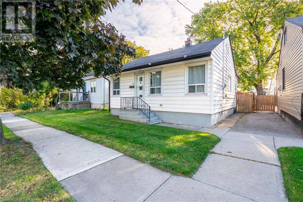 Hamilton, ON L8H5K4,458 PALING Avenue