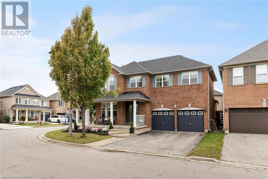 Oakville, ON L6M4C4,2457 CLAYBORNE Place