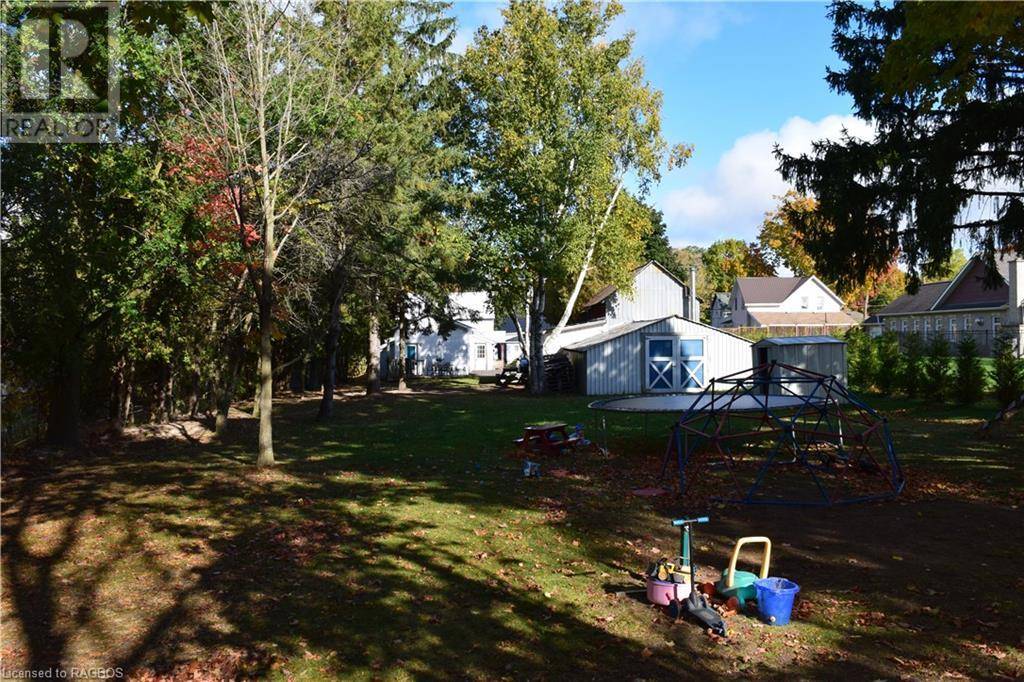 Chesley, ON N0G1L0,185 4TH Street SW