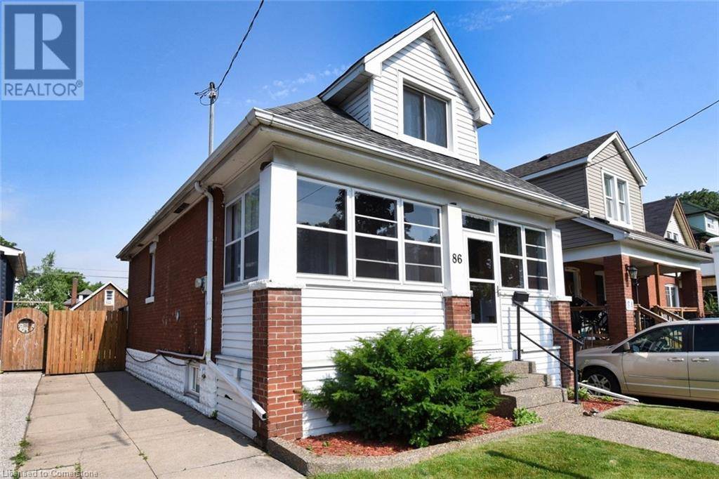 Hamilton, ON L8K2M3,86 GRAHAM Avenue S