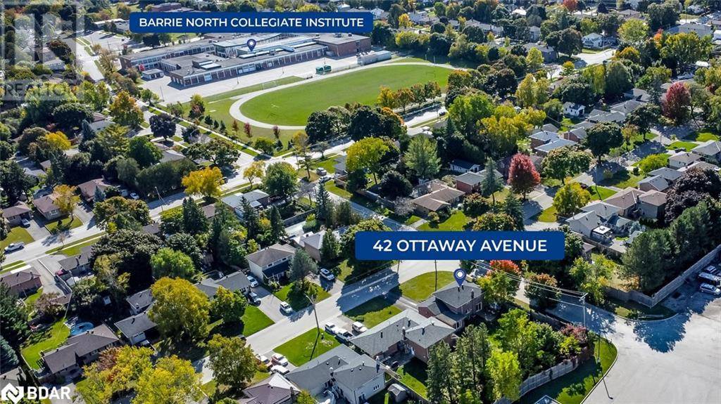 Barrie, ON L4M2W9,42 OTTAWAY Avenue