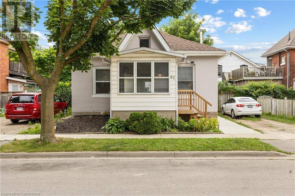 Brantford, ON N3S1Z2,67 EAGLE Avenue