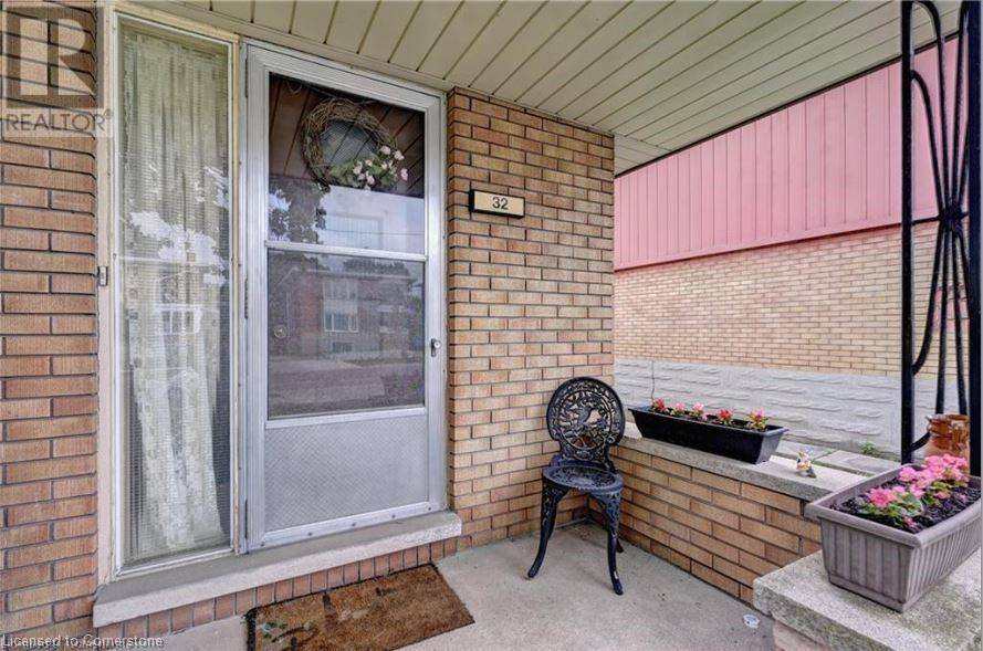 Kitchener, ON N2M3V5,32 SOUTHDALE Avenue