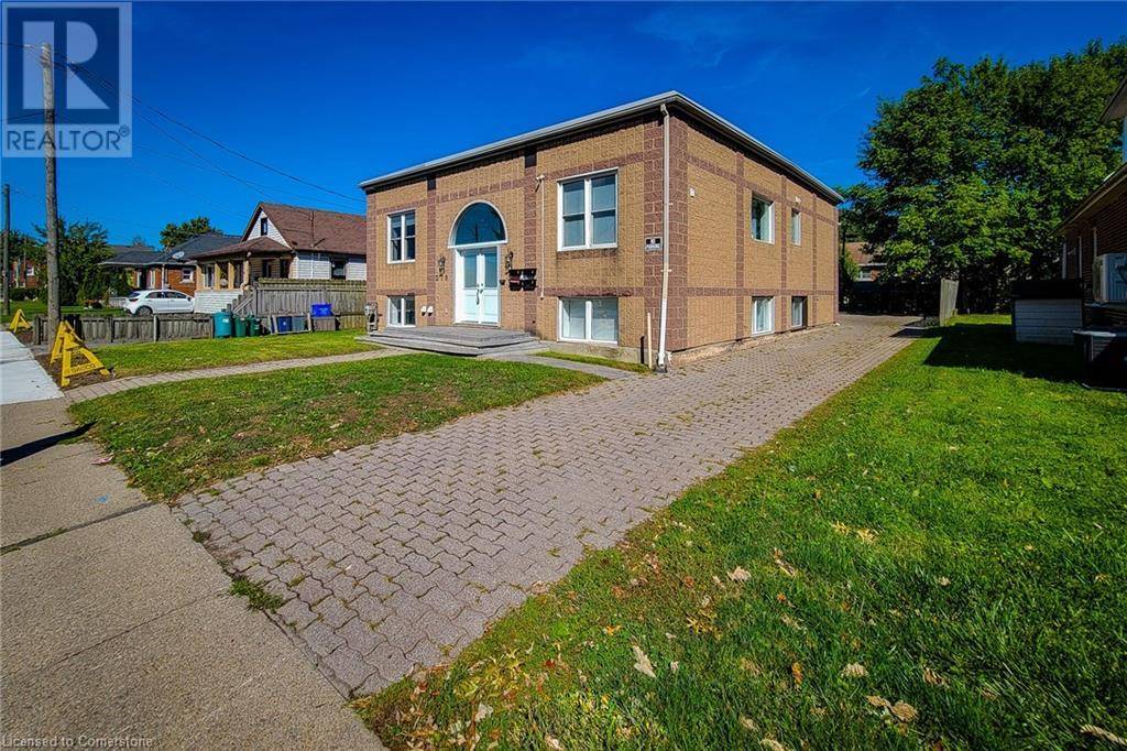 Welland, ON L3B1X6,278 CROWLAND Avenue