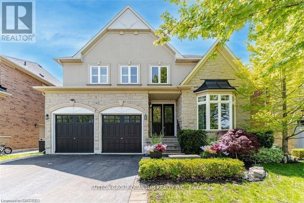 Oakville, ON L6L6W4,3362 FOX RUN Circle