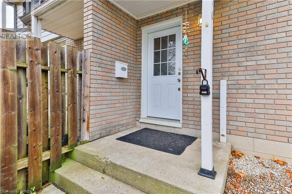 Brantford, ON N3R2L7,43 METCALFE Crescent Unit# C