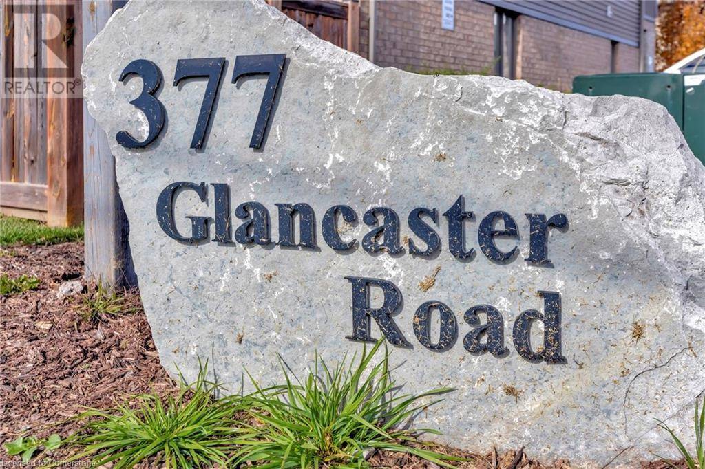 Ancaster, ON L9G0G4,377 GLANCASTER Road Unit# 1