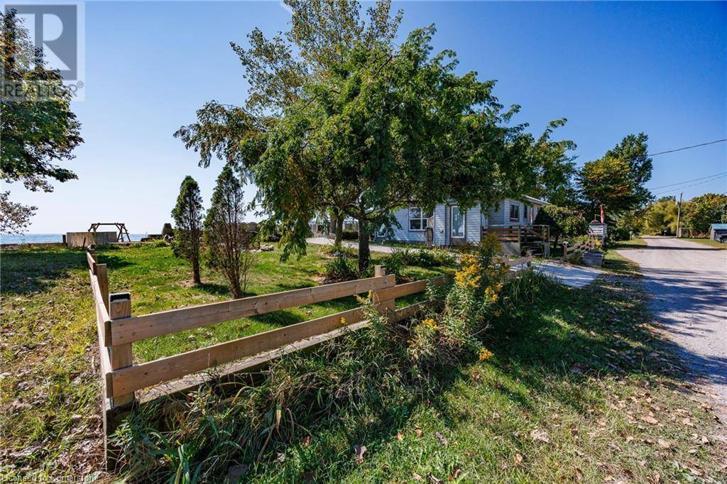 Long Point, ON N0E1M0,205 - 203 HASTINGS Drive