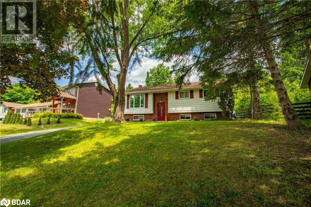 Gravenhurst, ON P1P1C6,224 ORIOLE Crescent