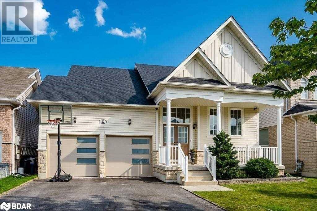 Barrie, ON L4M7H9,23 MAPLE CROWN Terrace