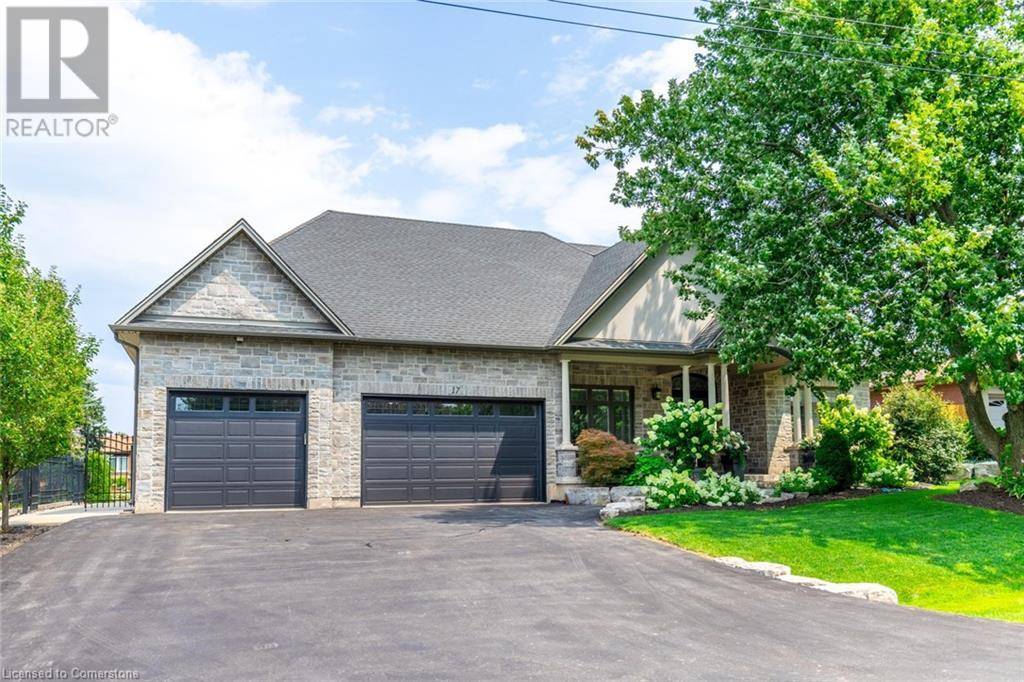 Waterdown, ON L9H7C3,17 MCDONALD Court