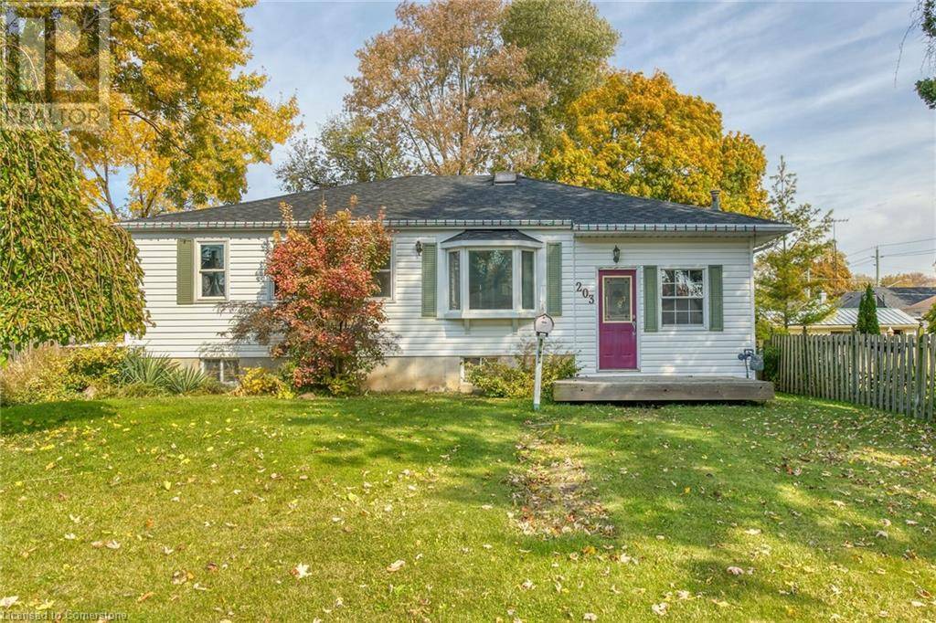 Dunnville, ON N1A1M7,203 PARK Avenue W