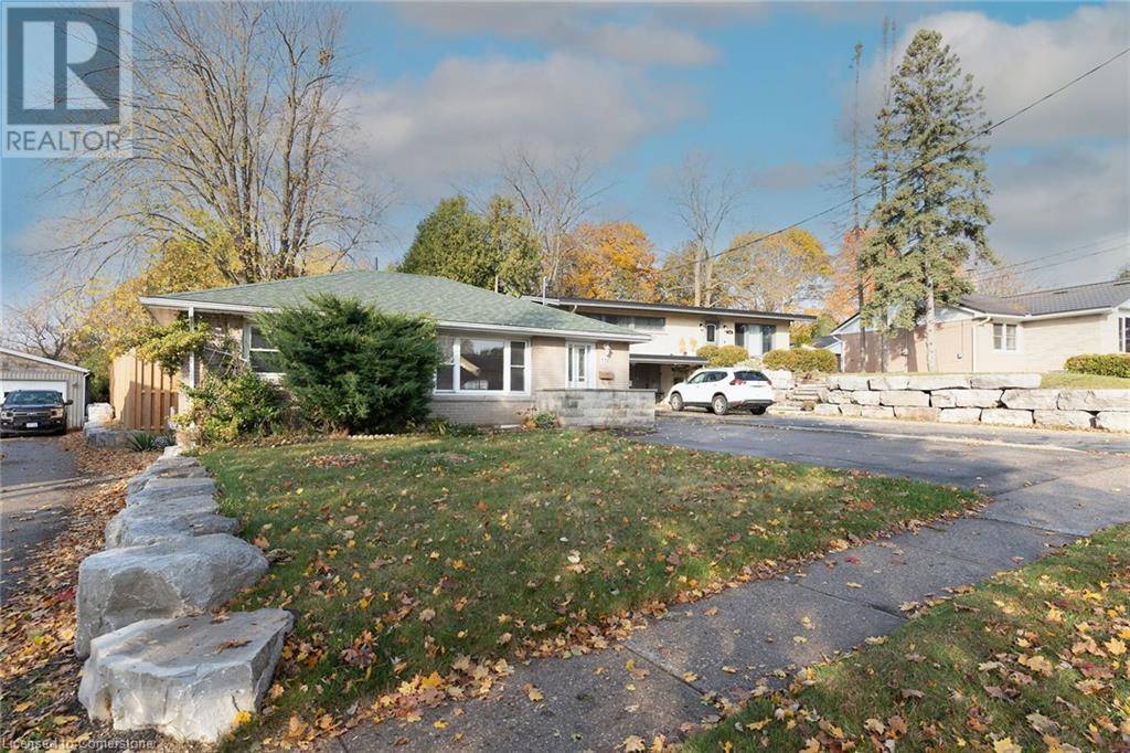 Guelph, ON N1E2G3,112 VANCOUVER Drive