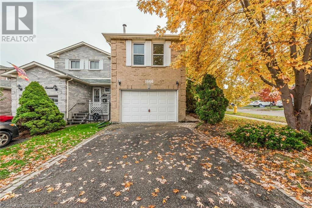 Pickering, ON L1X2A6,1666 MCBRADY Crescent