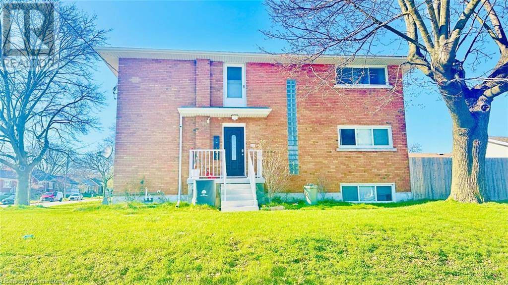 Kitchener, ON N2M3L6,112 HEIMAN Street Unit# 3