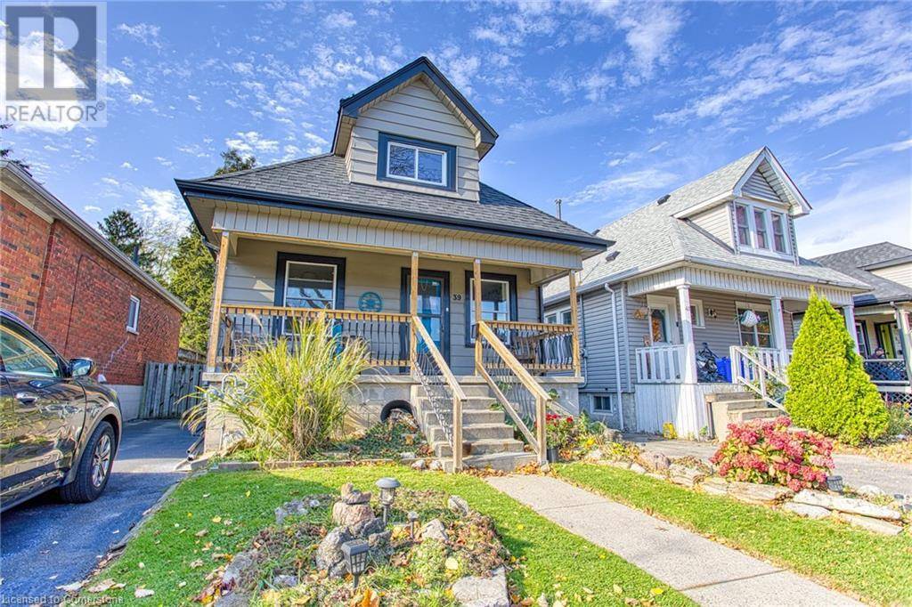 Hamilton, ON L8H4P4,39 TUXEDO Avenue N