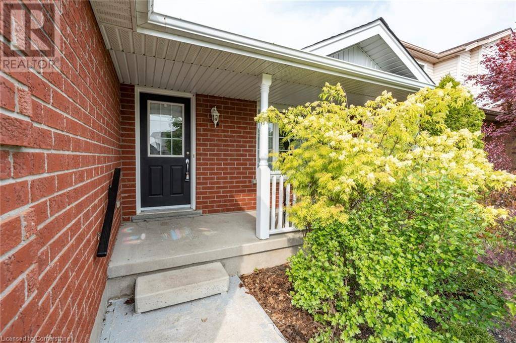 Guelph, ON N1G5E3,79 MUNROE Crescent Unit# UPPER