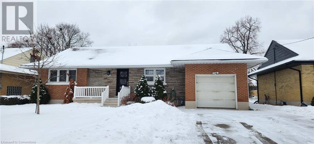 Kitchener, ON N2B1E7,90 WEDGEWOOD Drive Unit# LOWER