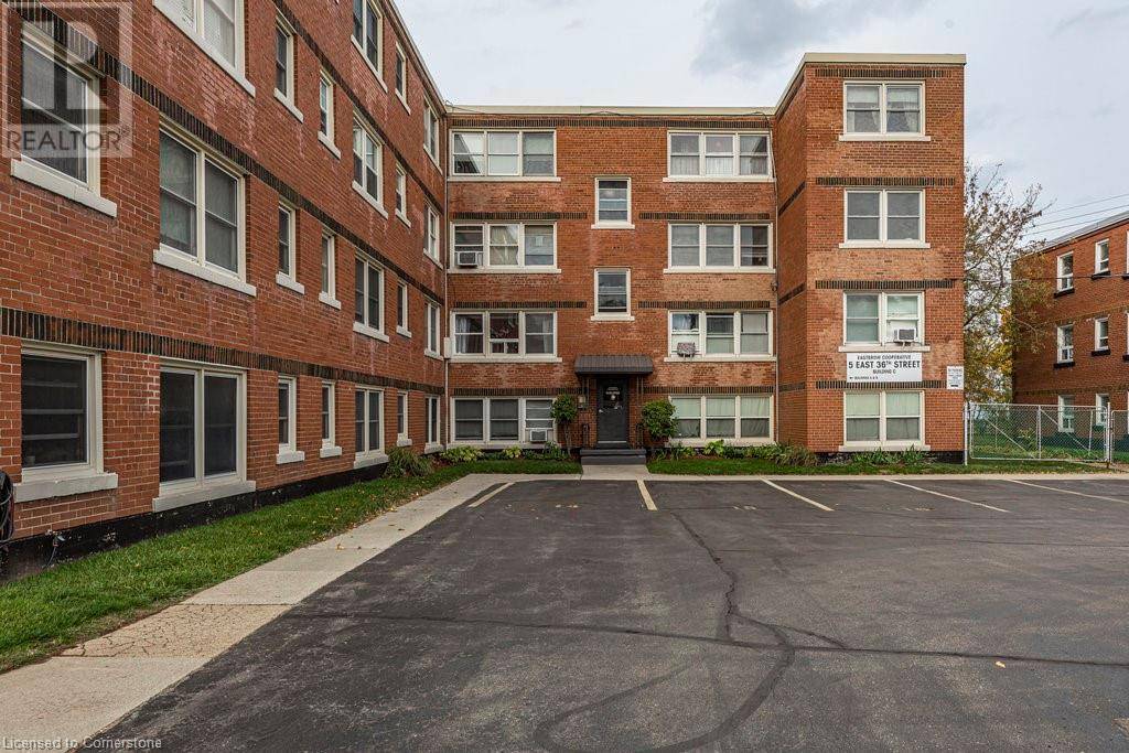 Hamilton, ON L8V3Y6,5 EAST 36TH Street Unit# 405C